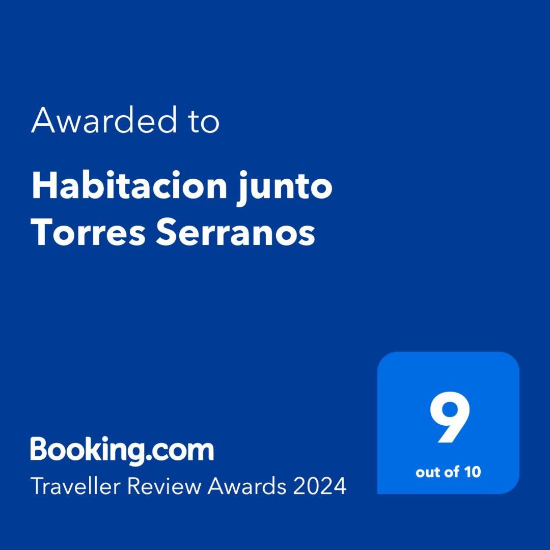Habitacion Junto Torres Serranos Valenza Esterno foto